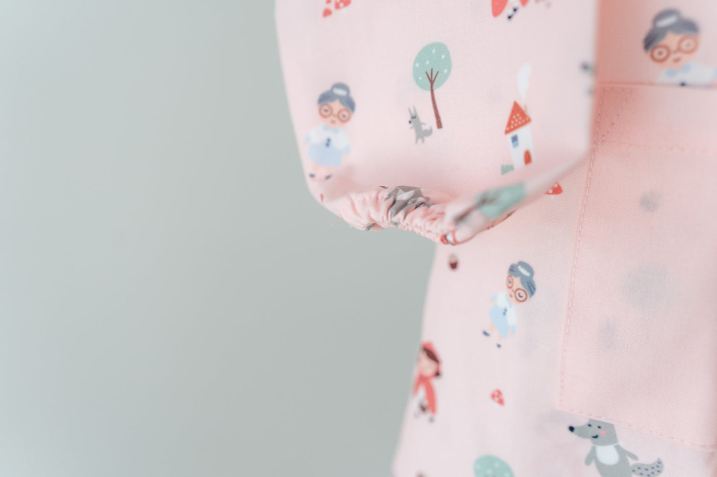 Grembiule Asilo Ricamato grafica "Little Red"