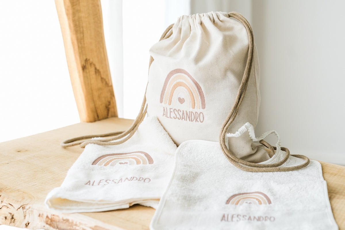 Set Bavaglino e Asciugamano Bianco + Sacca colore Ecrù