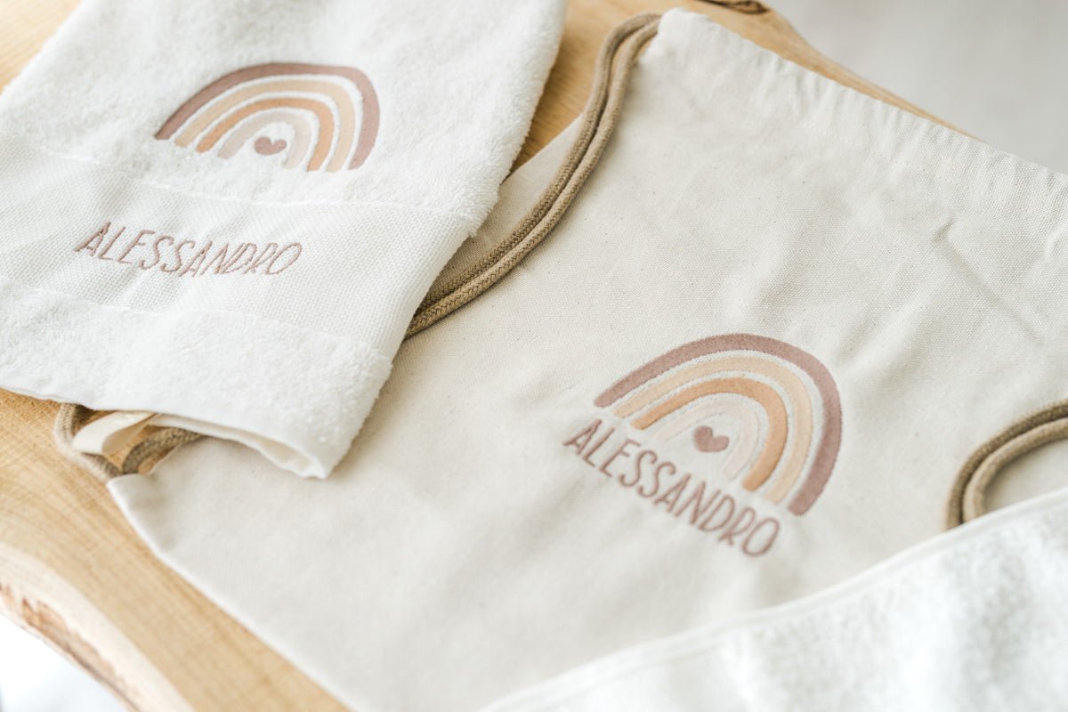 Set Bavaglino e Asciugamano Bianco + Sacca colore Ecrù