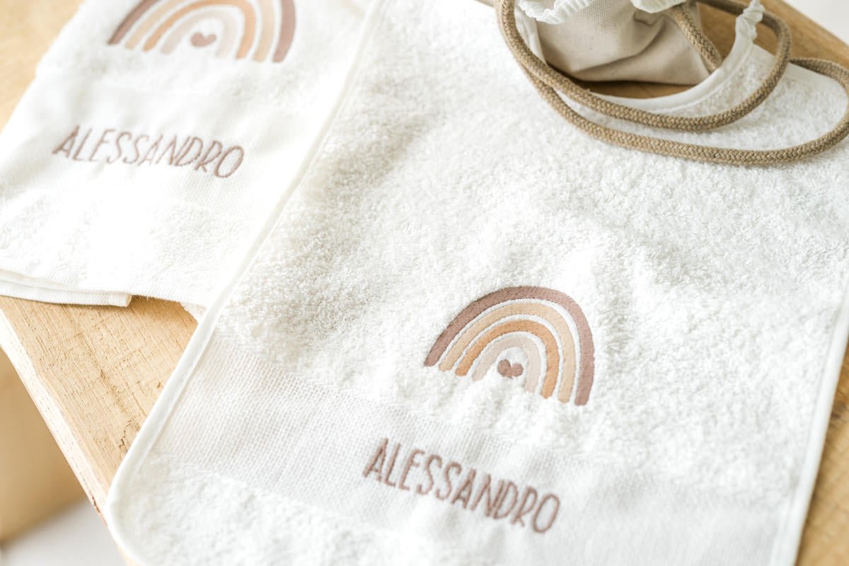 Set Bavaglino e Asciugamano Bianco + Sacca colore Ecrù